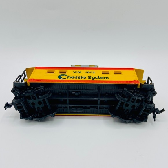 Vintage Life-Like HO Scale Chessie System WM 1872 Freight Train Caboose with Box - Picture 2 of 5